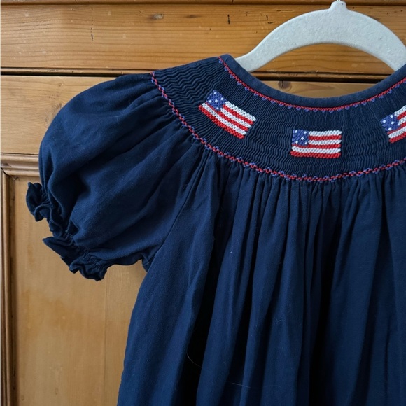 Hand Smocked Silly Goose Patriotic Girls Bishop Dress Blue USA Flag 100% cotton - Picture 3 of 5